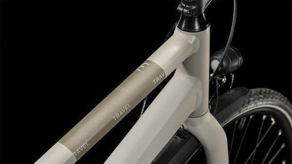 TRAVEL EXC 2024 City- und Alltagsvelo / oatgrey taupe / 54 CM