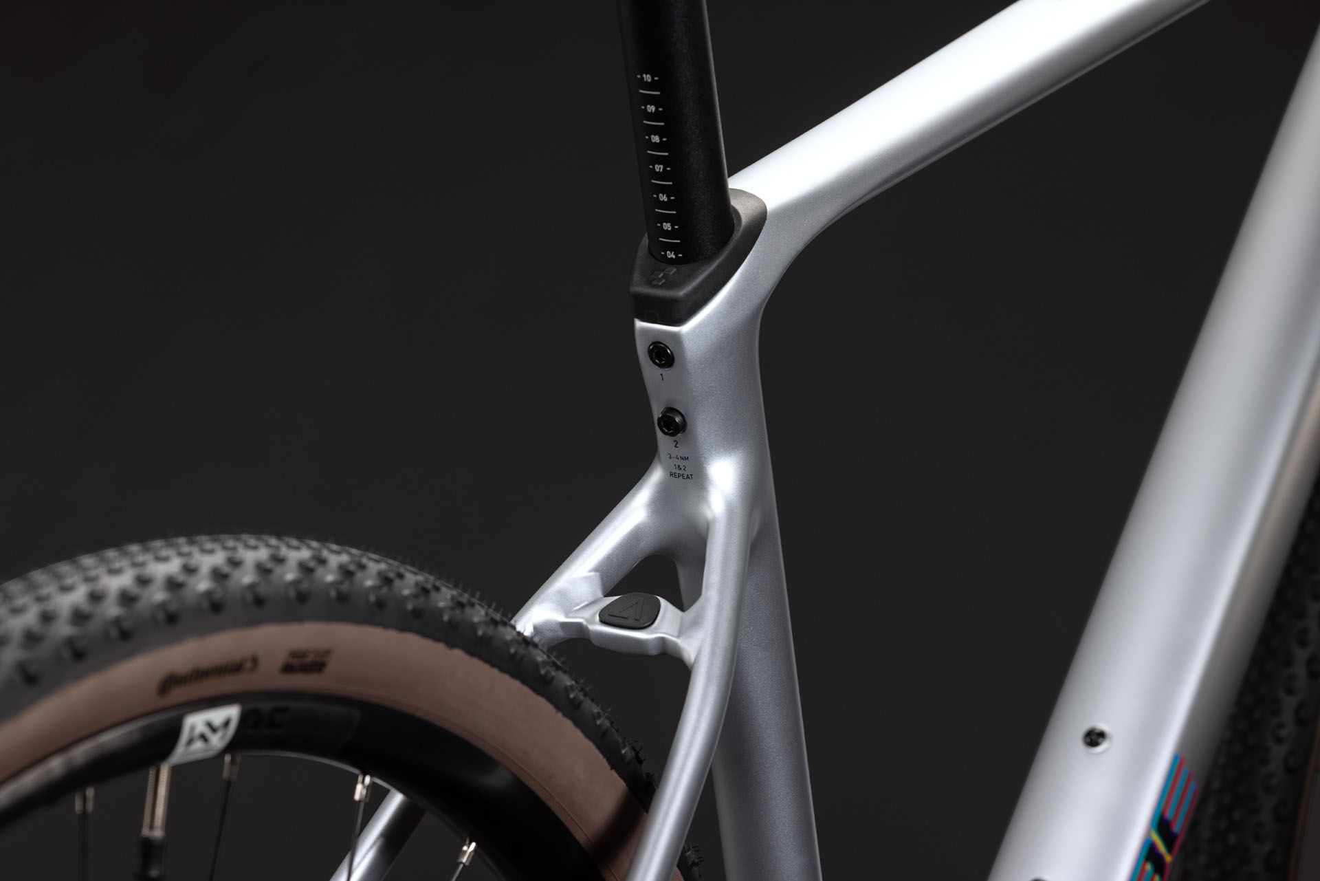 NUROAD SLX Gravelbike / spaceship / S