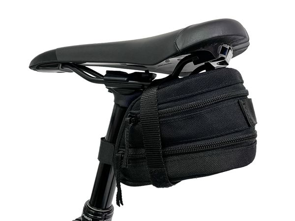 URGENTA Satteltasche / schwarz