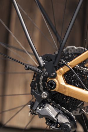 ATLAS 6.8 EQP Gravelbike / Sand/Oak / S