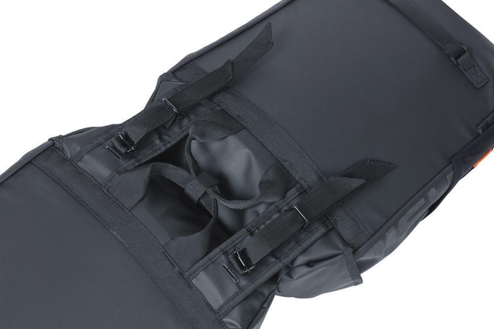 Miles Tarpaulin Gepäckträger Doppeltasche / schwarz/orange