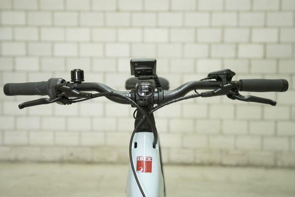 eCOMFORT NEO+ e-City- und Alltagsvelo / milk blue / 47 CM