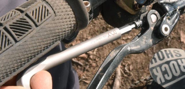 ESSENTIAL8 MULTITOOL, 8 Funktionen / silber / 8 Funktionen