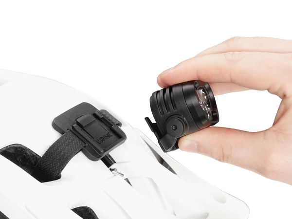 BLIKA R 7 SC LED-Trail-Lampe 2400 Lumen / schwarz