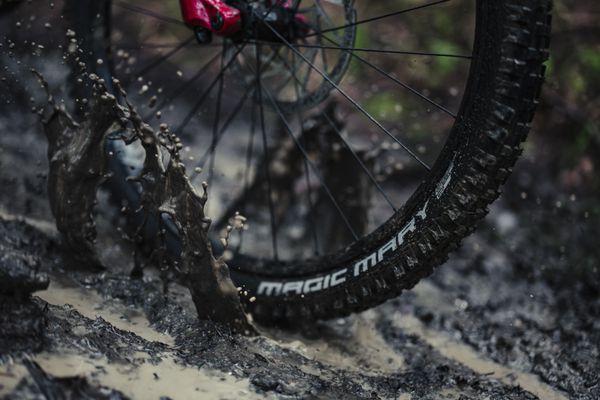 MAGIC MARY Evo Super Trail 26 / black / 29x2.40, 62-622, ja (E-5