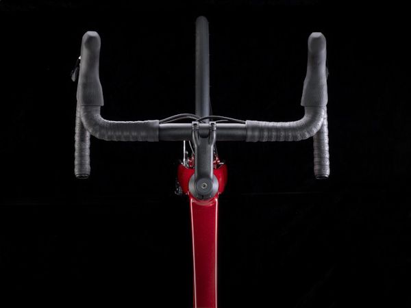 ÉMONDA ALR 5 crimson Rennvelo / crimson to dark carmine fade / 62 CM