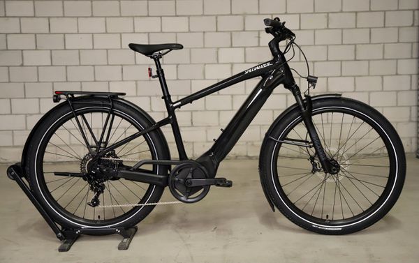 VADO 5.0 NB E-City- und Alltagsvelo / cast black  silver reflective / L