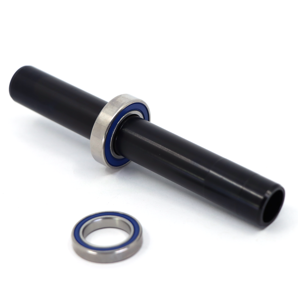 Hub Axle w/Bearings Rear ZR1 SL / one size