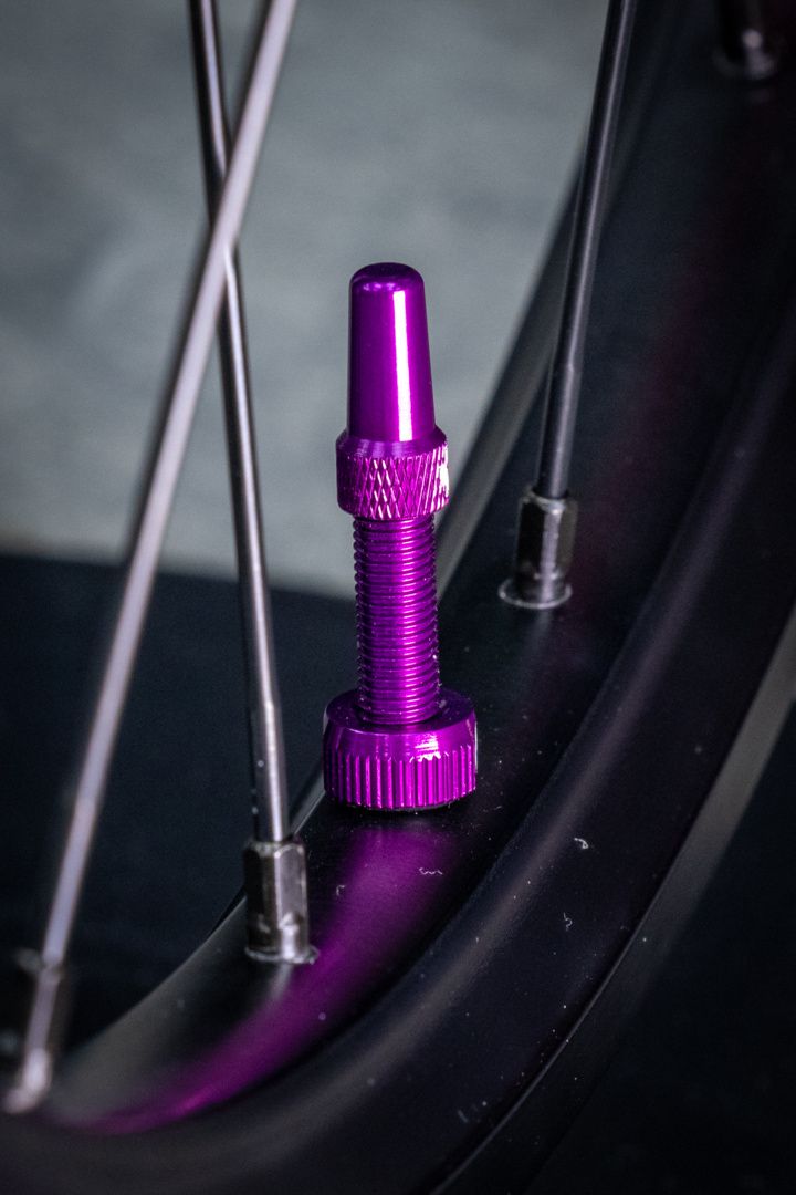 V2 Tubeless Ventil Kit / Purple / 44 mm