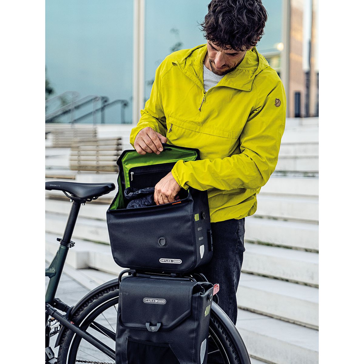 E-TRUNK BAG Gepäckträgertasche / black / 10 L