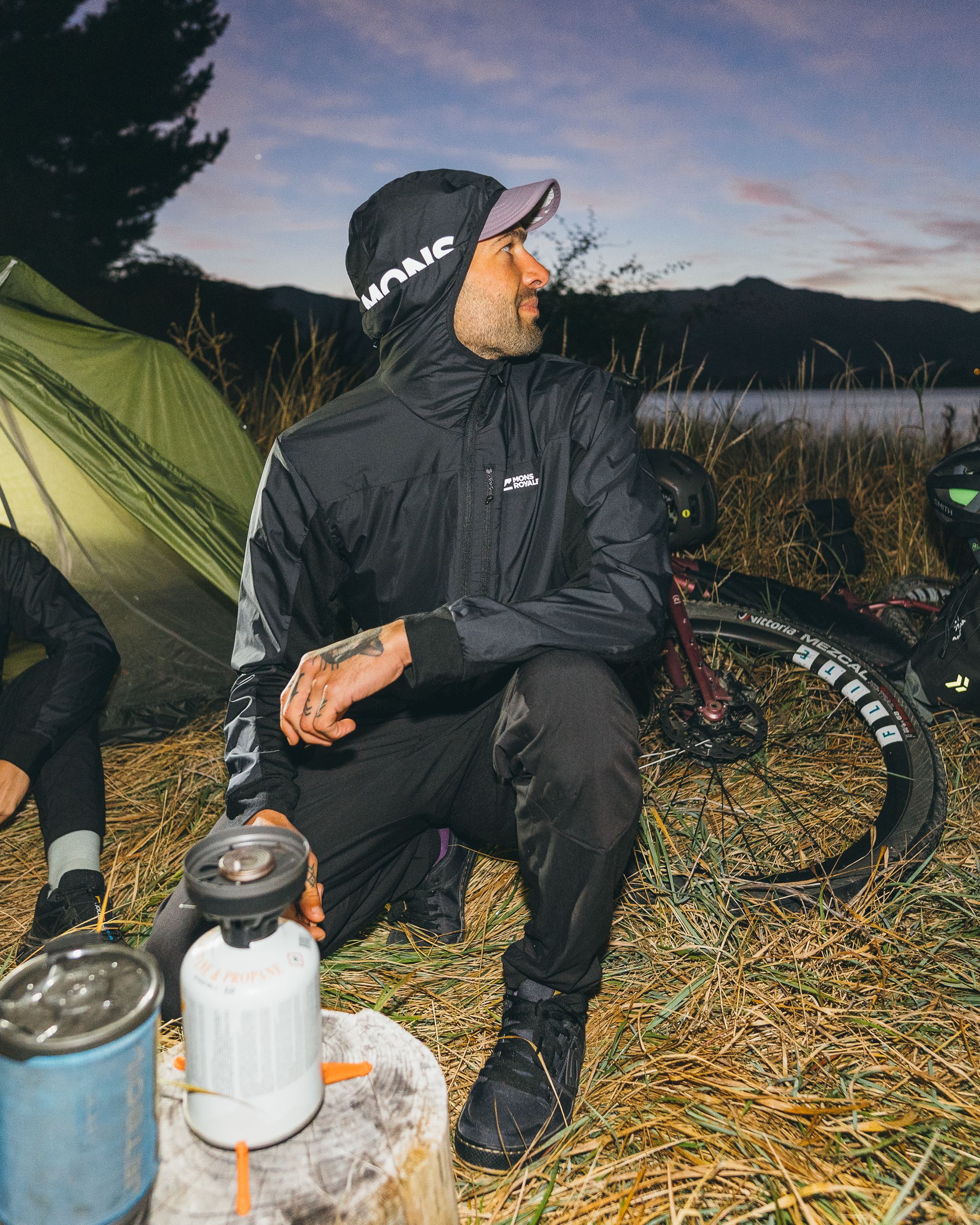 DIVERSION Herren-Merino-Windjacke / black / XL