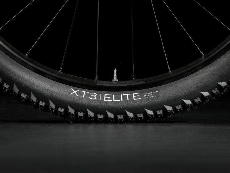 MARLIN 6 GEN 3 Hardtail Jugendvelo / rage red to deep dark blue fade / XS