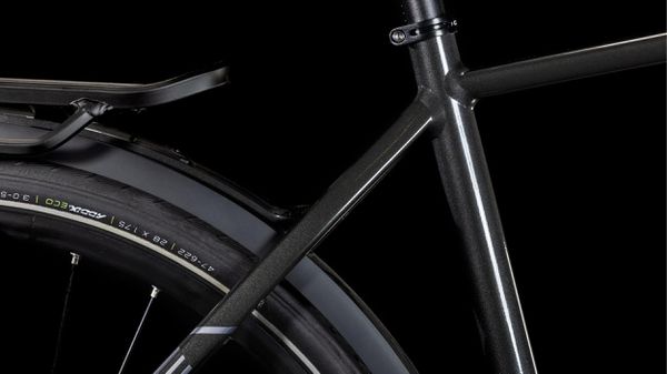 KATHMANDU PRO 2025 City- und Alltagsvelo / grey'n'lunar / 62 CM