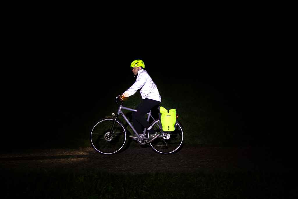 Fahrradbekleidung: Reflektoren schützen vor Unfällen