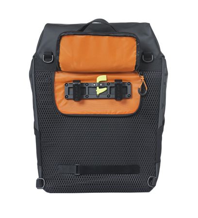 Miles Tarpaulin Fahrradrucksack / schwarz/orange