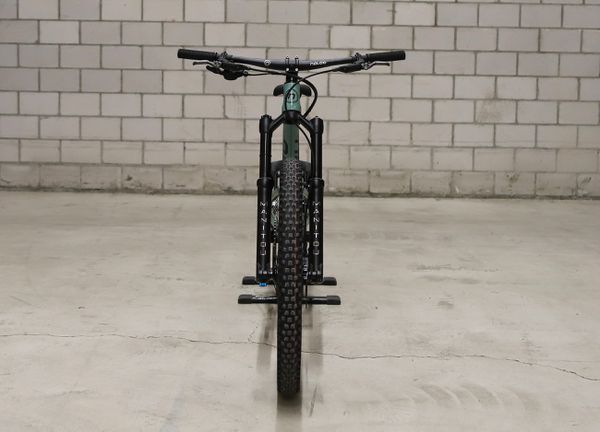 MOUNTAIN JACK 24 Kinder- und Jugendvelo / pale green / 24 ZOLL