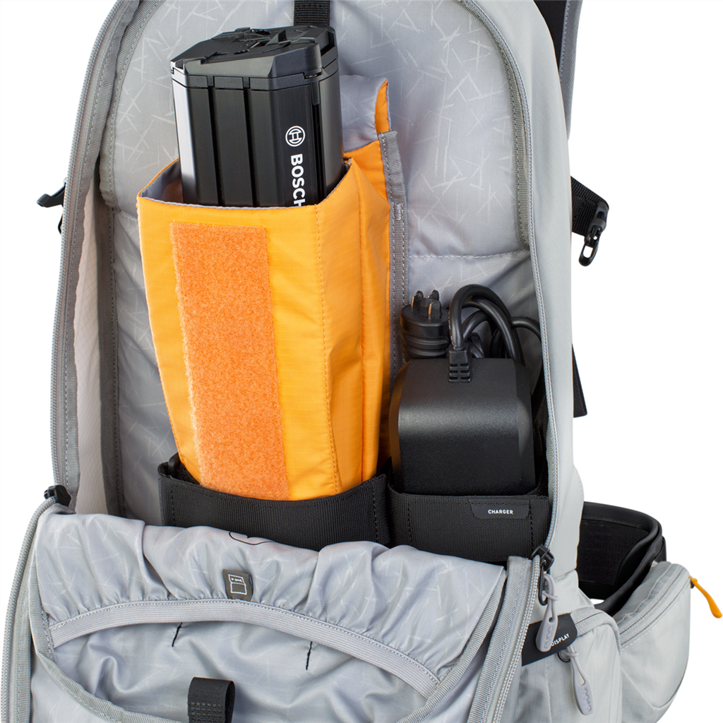 FR ENDURO E-RIDE m. Protektor / stone/bright orange / M/L