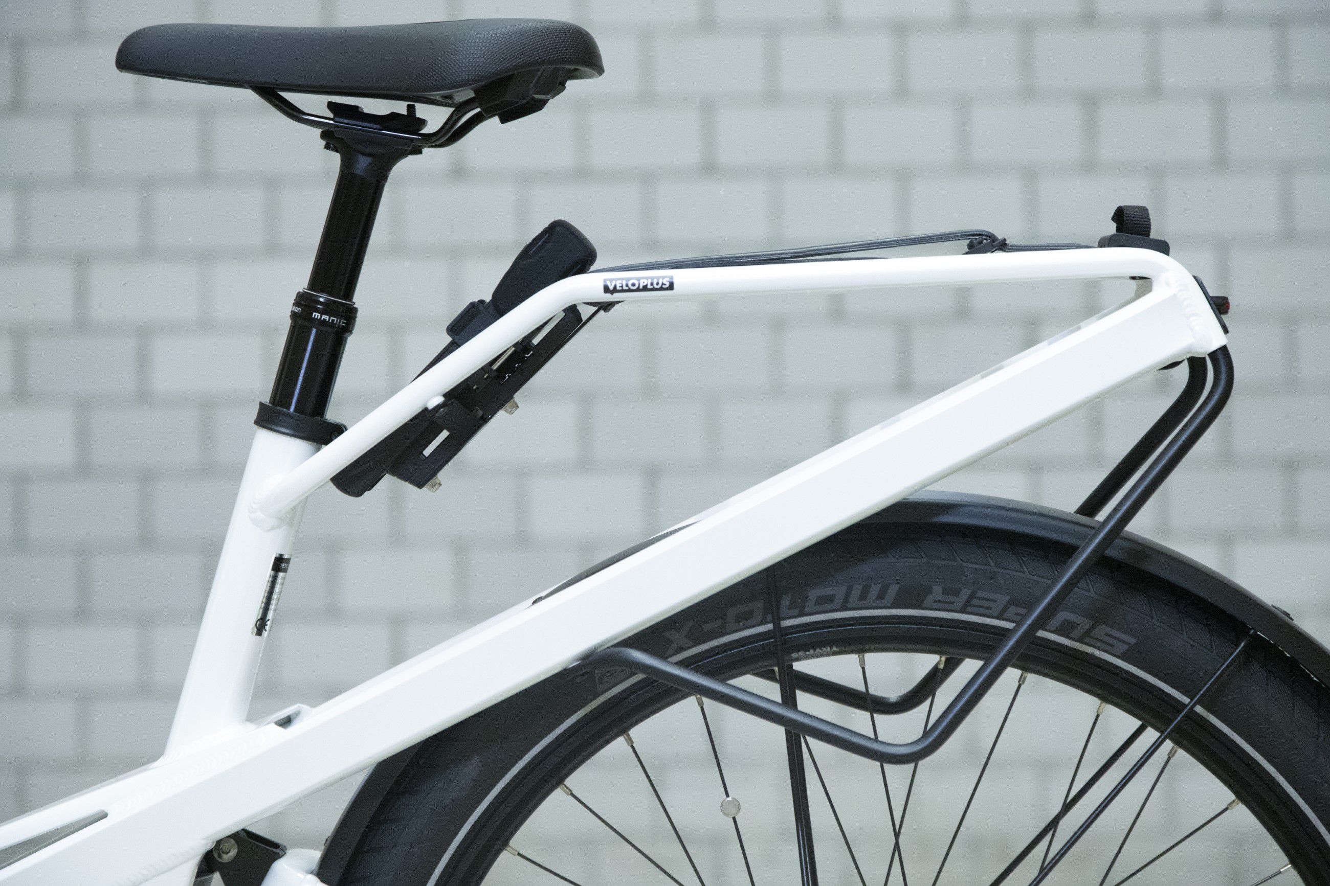 HOMAGE GT ROHLOFF Crossover E-Bike / pearl white / 49 CM