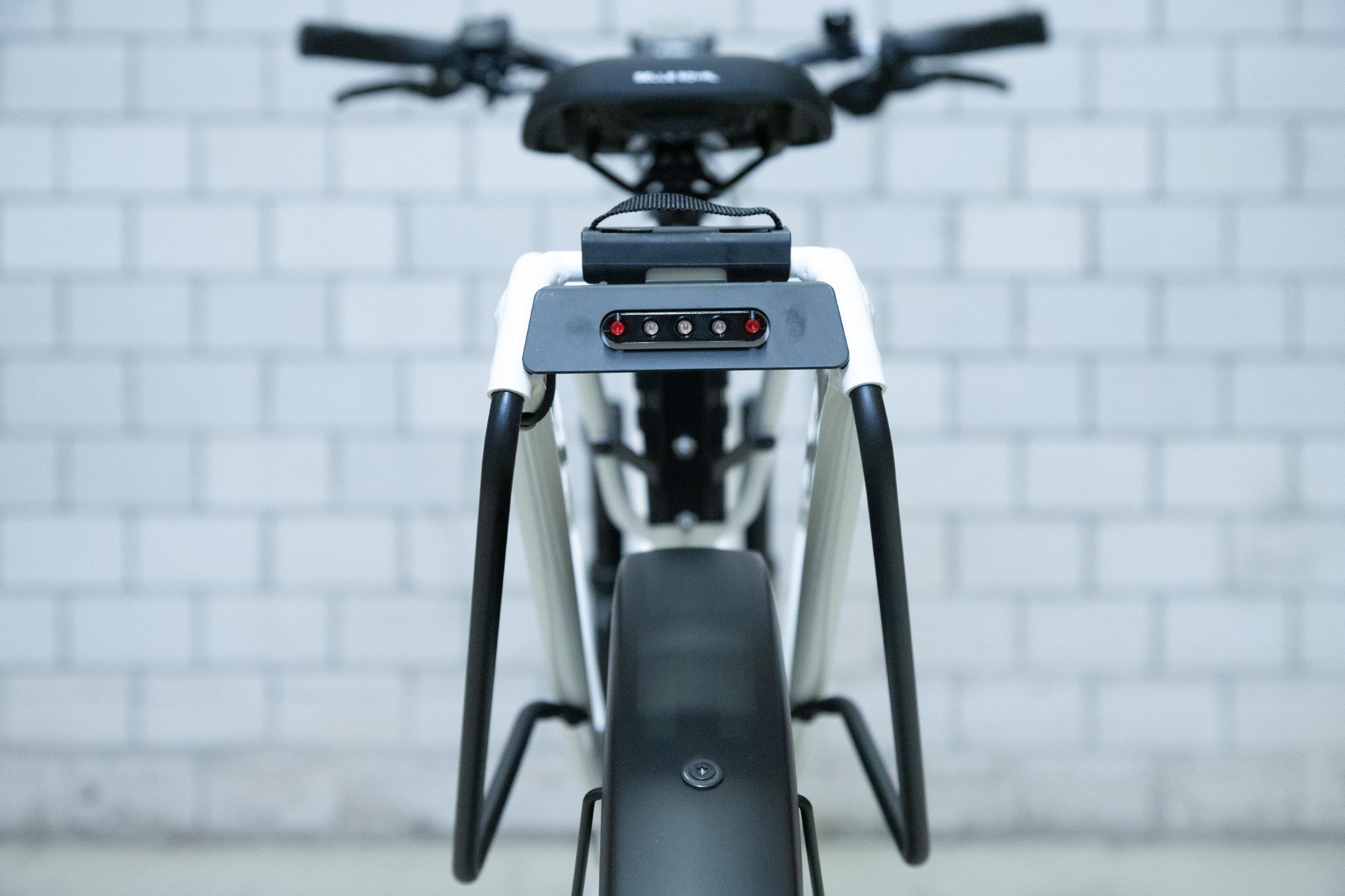 HOMAGE GT TOURING Crossover E-Bike / pearl white / 54 CM
