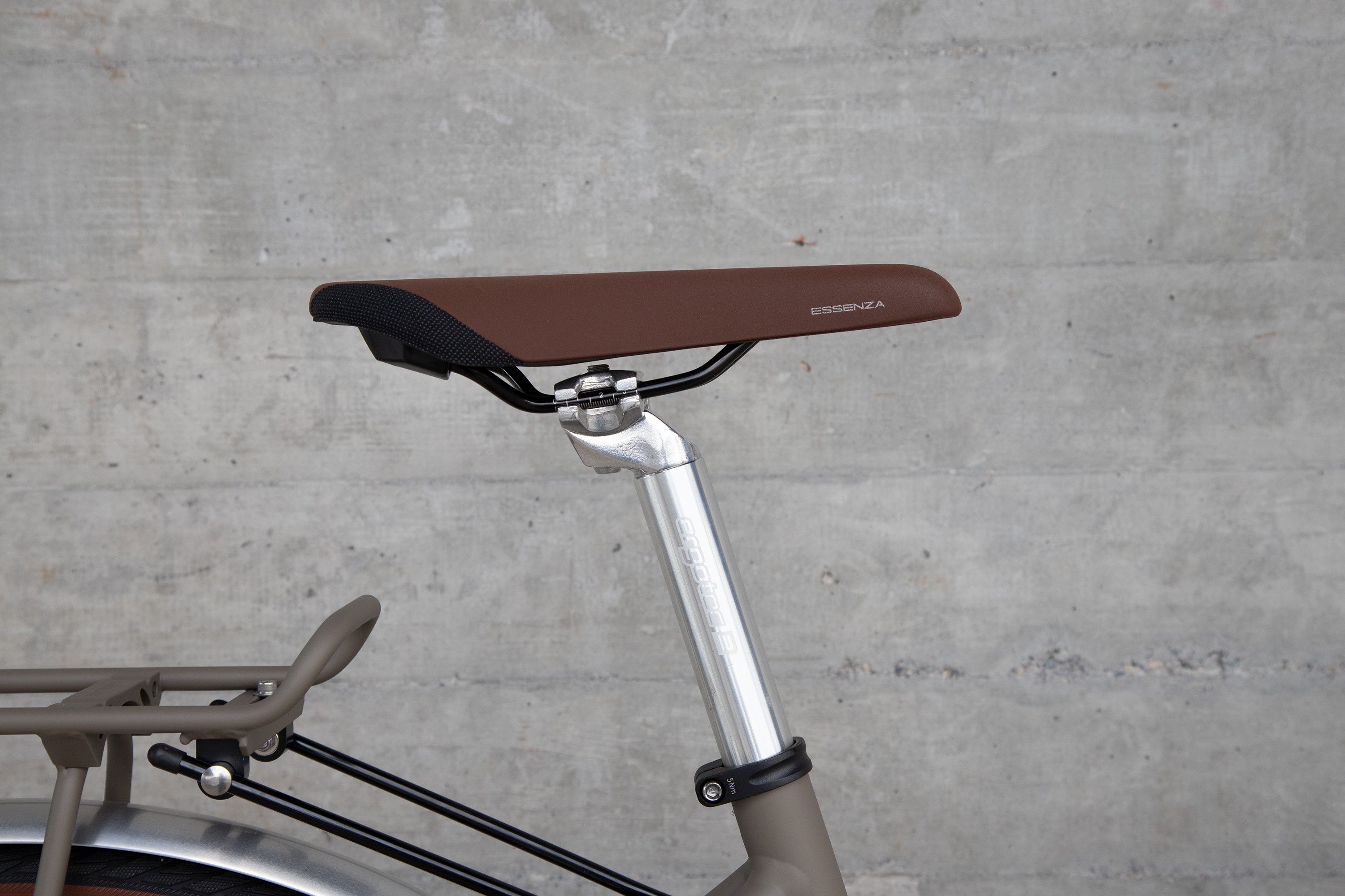 LAZY DAY GATES ALFINE 8 Wmn City- und Alltagsvelo / olive matt / 46 CM