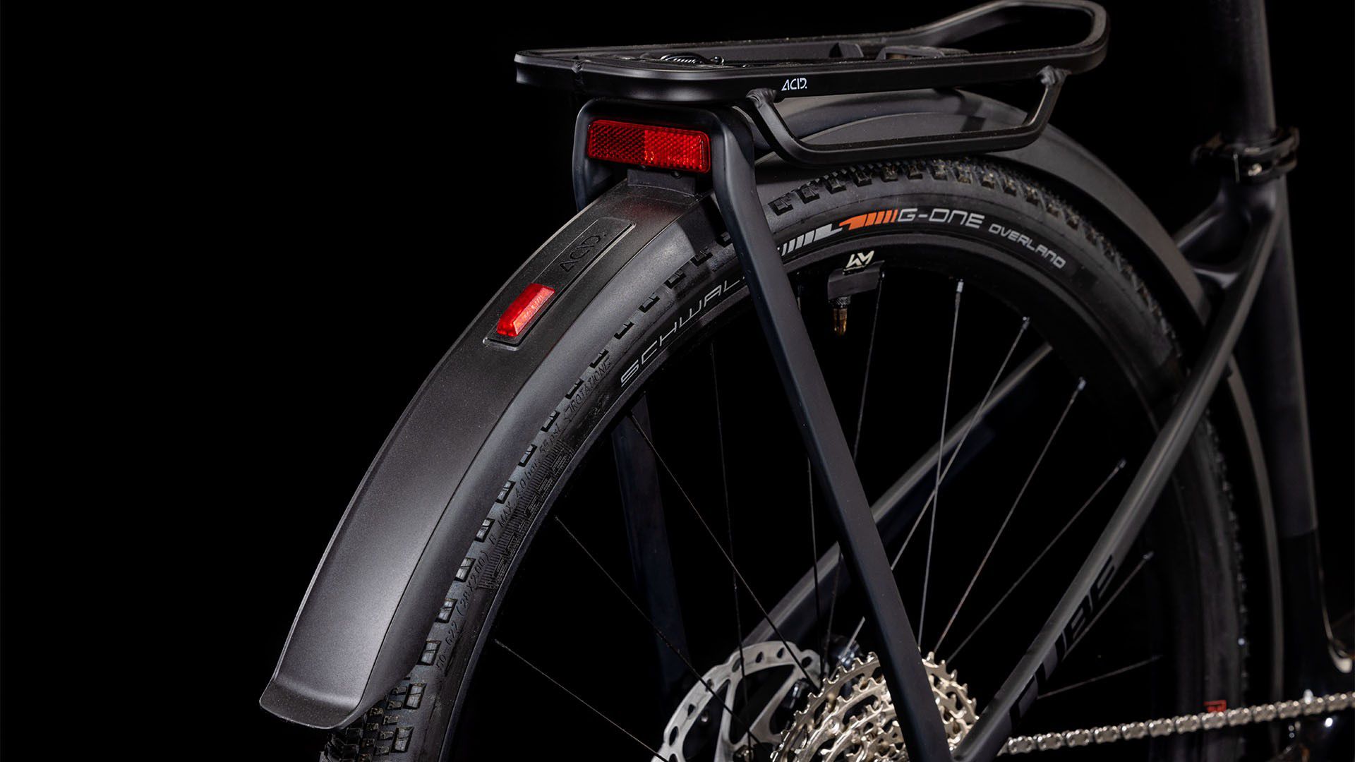 KATHMANDU HYBRID C:62 E-City- und Alltagsvelo / carbon black / 58 CM