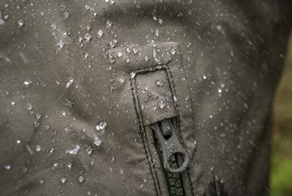 Rain Shield Re-Proofer / 250 ml