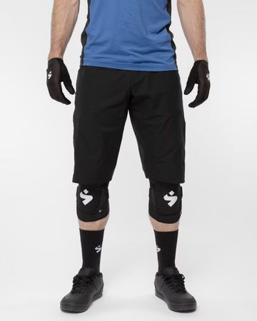 Sweet Protection Hunter Slashed Shorts M / schwarz / L