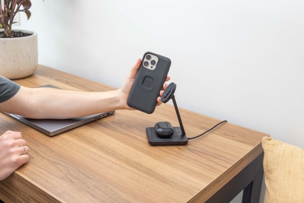 QUAD LOCK MAG Dual Desktop Wireless Charger / Black / onesize