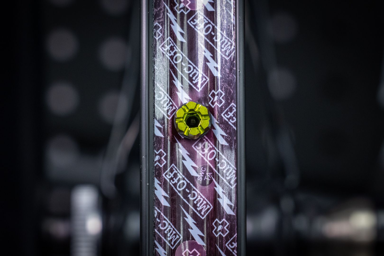 V2 Tubeless Ventil Kit / Green / 44 mm
