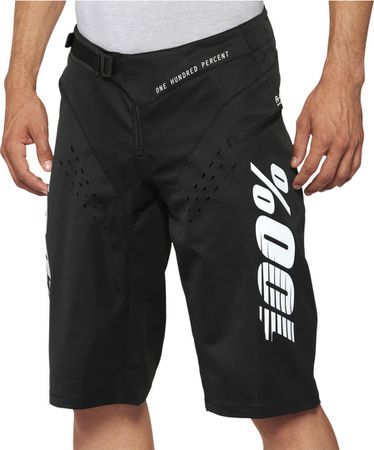 100% R-Core Shorts / schwarz / 36