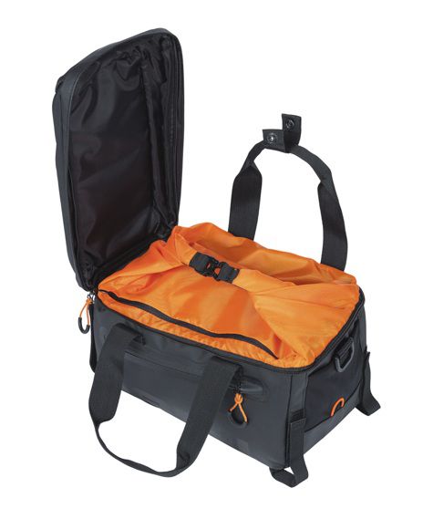 Miles Tarpaulin Gepäckträgertasche 7L / schwarz/orange