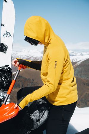APPROACH Damen-Merino-Kapuzenjacke / turmeric / L