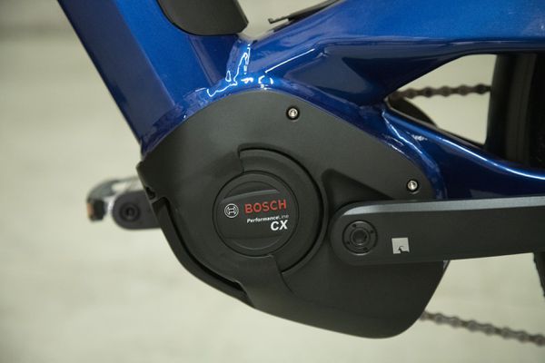 eMISSION NEO+ E-City- und Alltagsvelo / saphir blue gloss / 50 CM