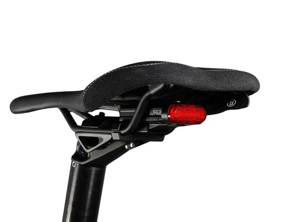 C14 MAG Akku-Rücklicht 45 Lumen / schwarz