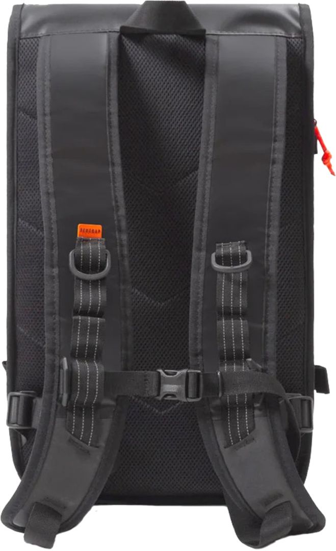 Rolltop Backpack / schwarz / 26 x 15 x 45 cm, 22 l