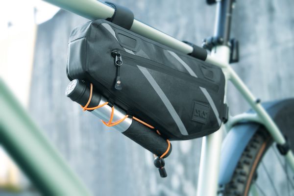 Rahmentasche Explorer Frame Bag / schwarz, grau