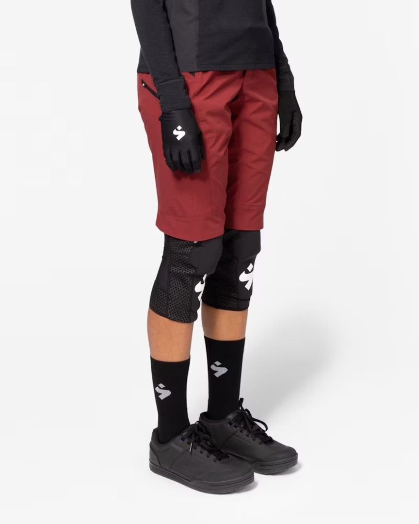 Sweet Protection Hunter II Shorts W / dunkelrot / S