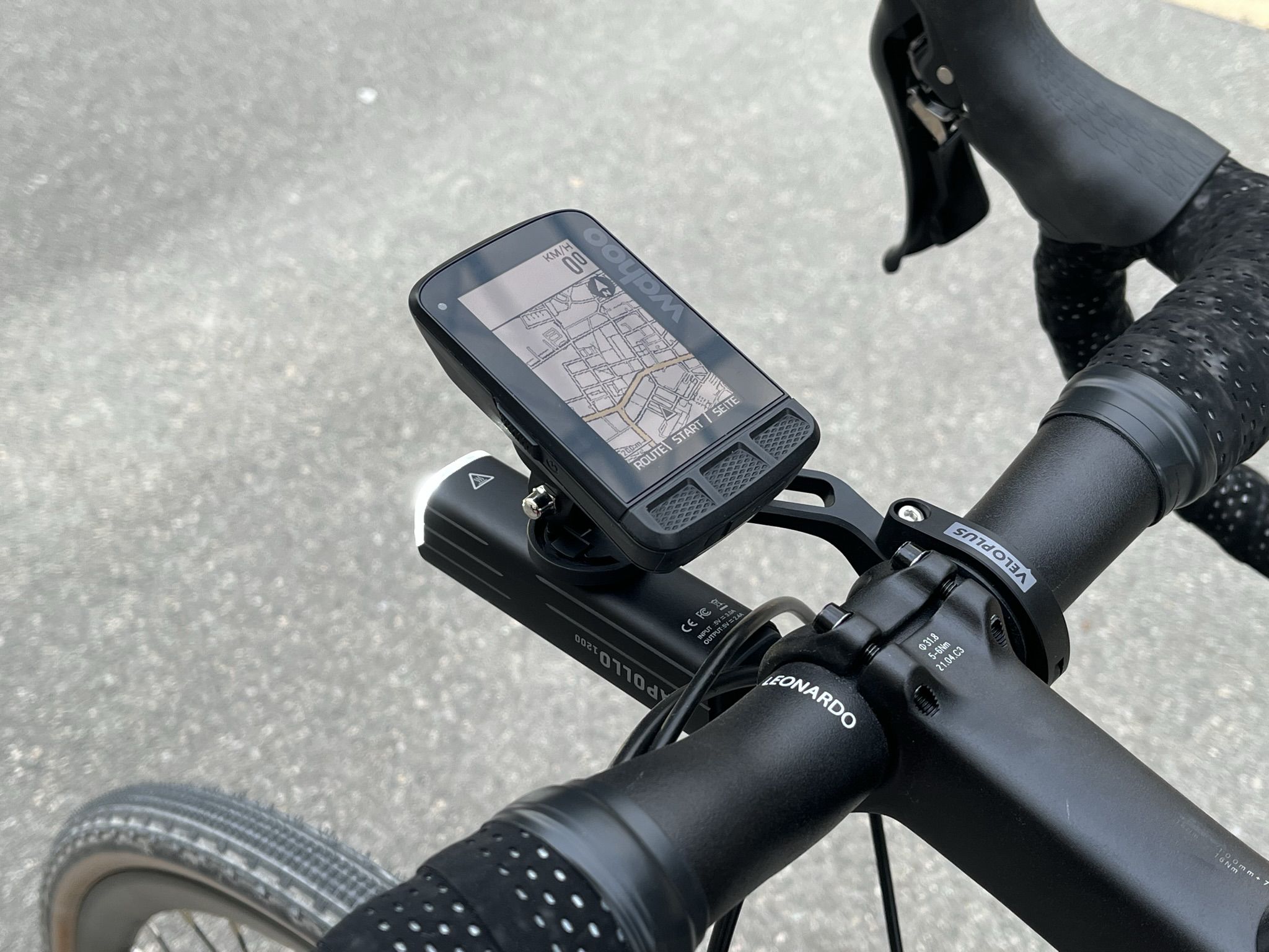 APOLLO 1200 Scheinwerfer / schwarz / 1200 Lumen, USB-C