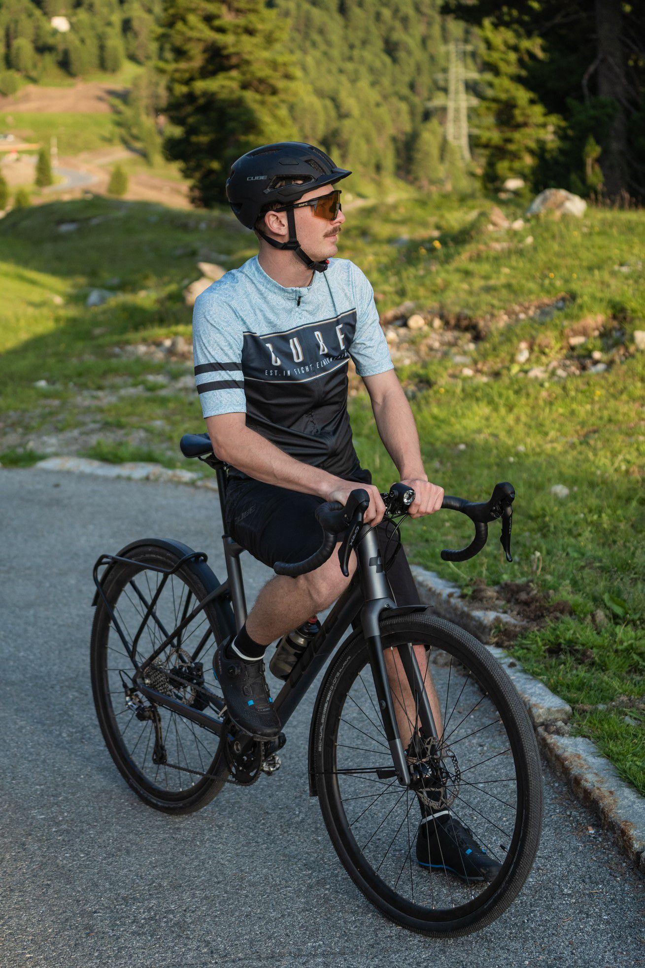 NUROAD RACE FE 2023 City- und Alltagsvelo / grey black / 50 CM