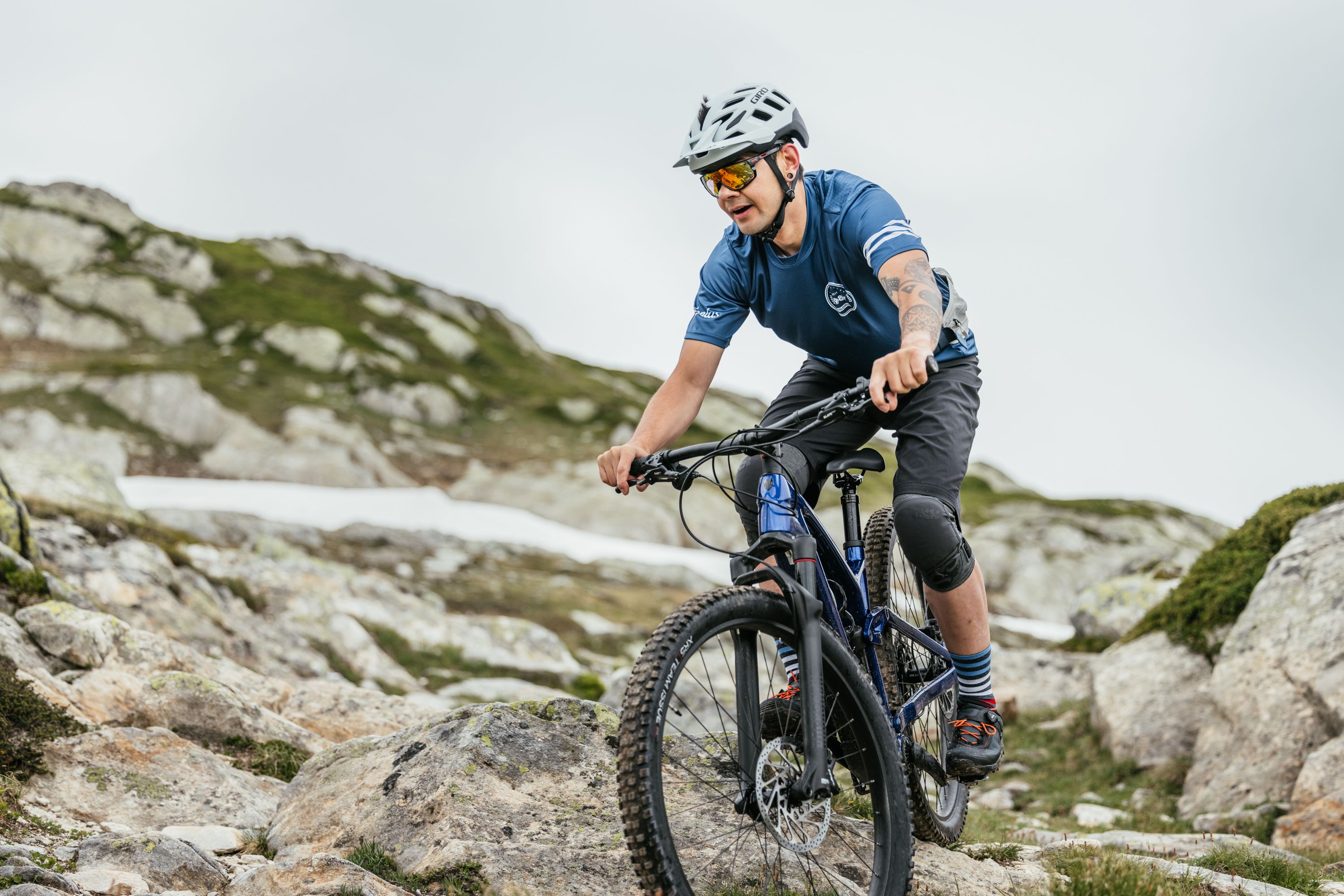 FUEL EXe 9.5 E-MTB Fully / hex blue / XL
