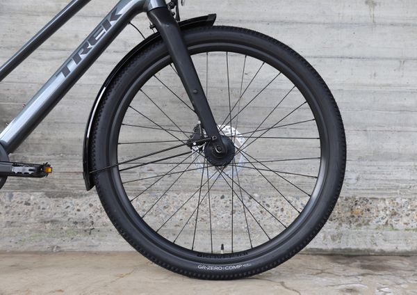 DUAL SPORT EQ Stagger Gen 5 City- und Alltagsvelo / galactic grey / S