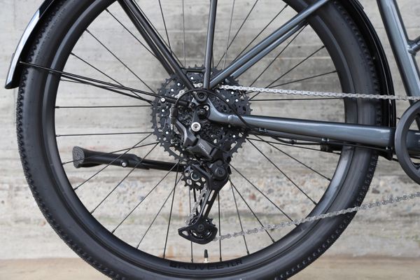 DUAL SPORT EQ Stagger Gen 5 City- und Alltagsvelo / galactic grey / S