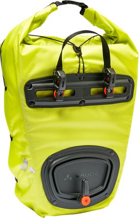 Aqua Back Light / bright green / 38 l