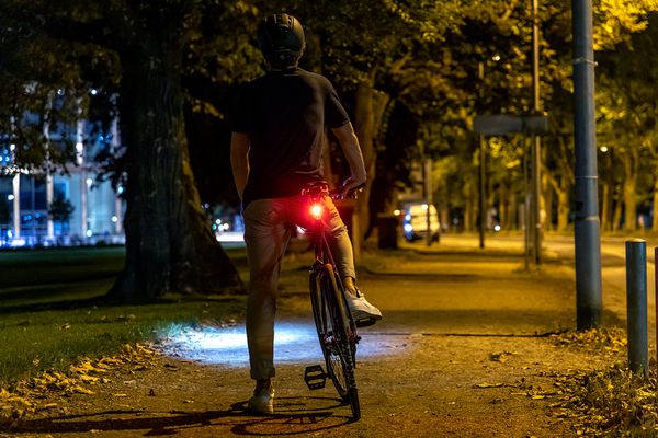 Sigma Lichtset Aura 30 FL & Curve / schwarz