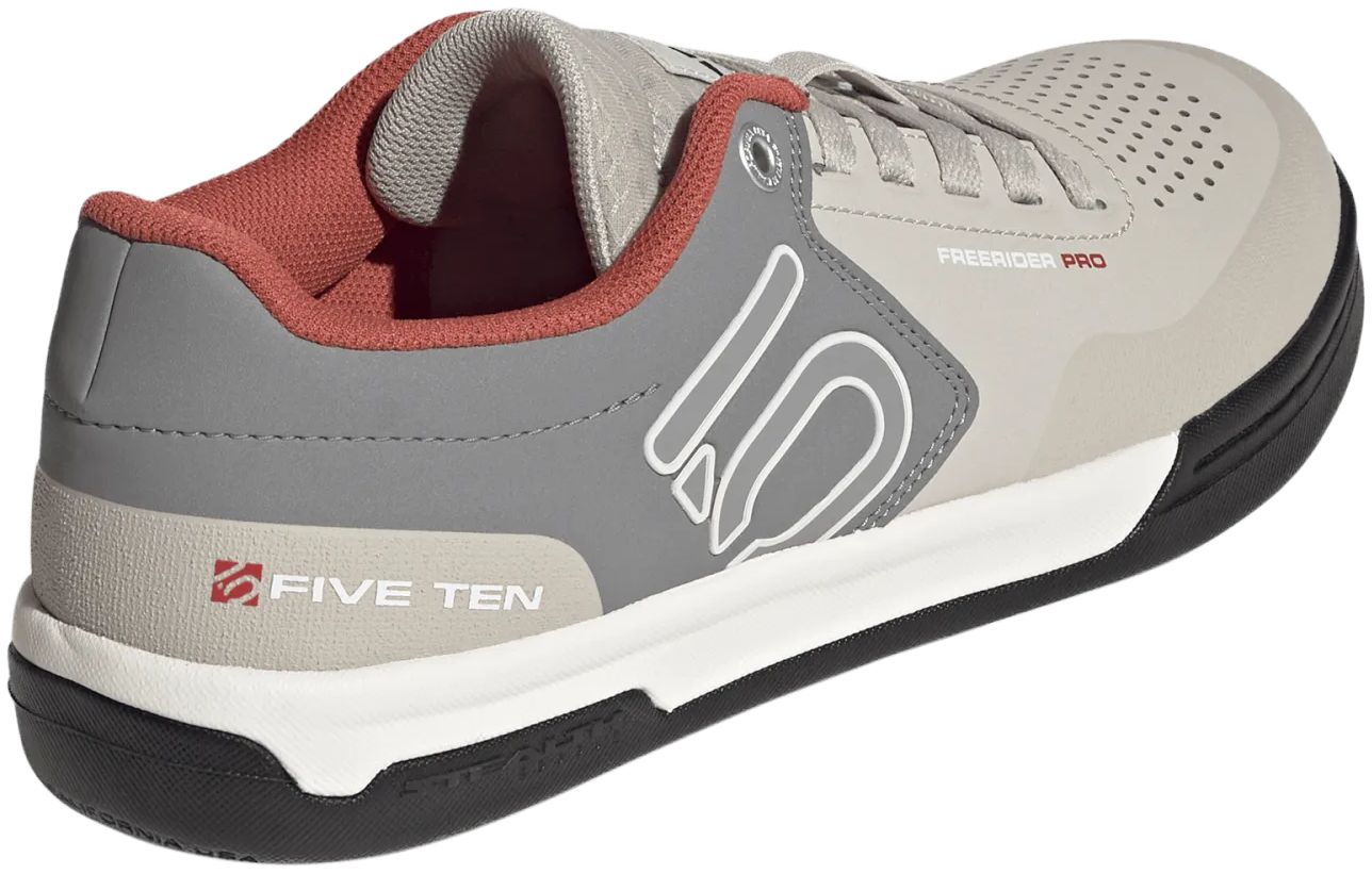 FREERIDER PRO Flatpedalschuhe / wonalu/owhite / 42 (UK8)