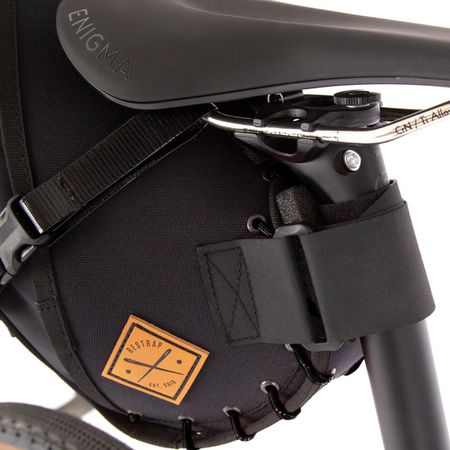 Saddle Bag 8 litres Black / schwarz / 40 x 16 x 16 cm, 8 l
