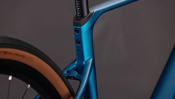 NULANE C:62 SLX City- und Alltagsvelo / electricblue / 56 CM