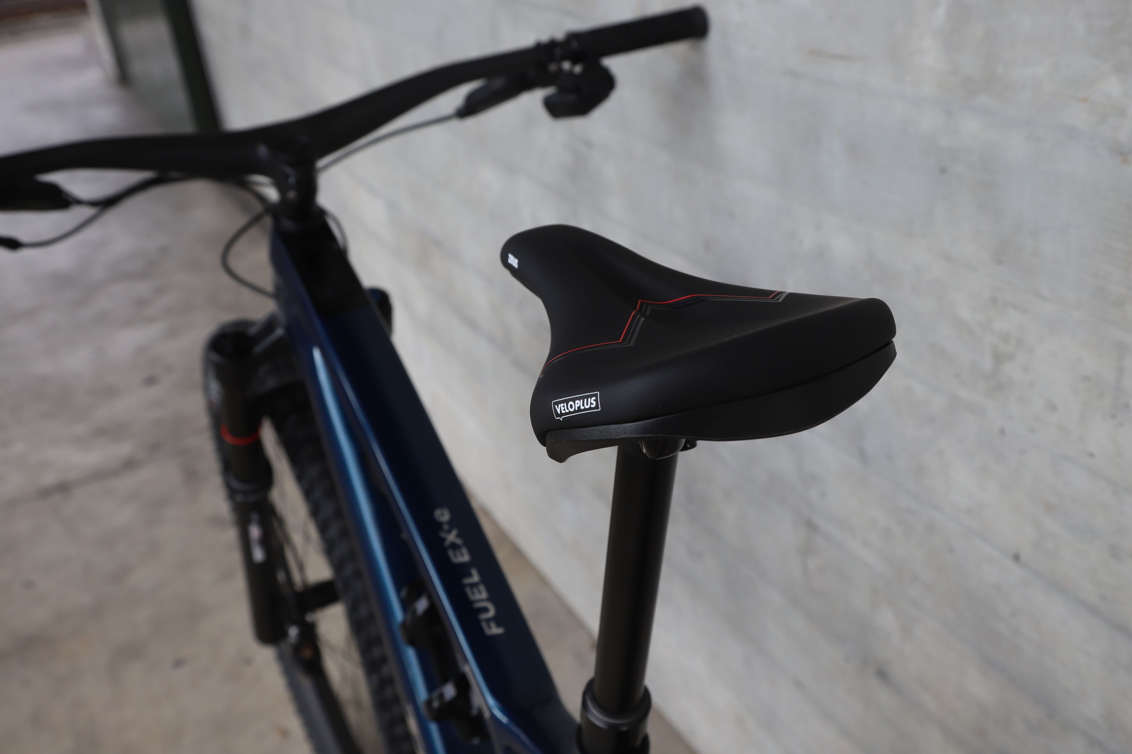 ZEUS E-MTB Sattel / schwarz / 145mm