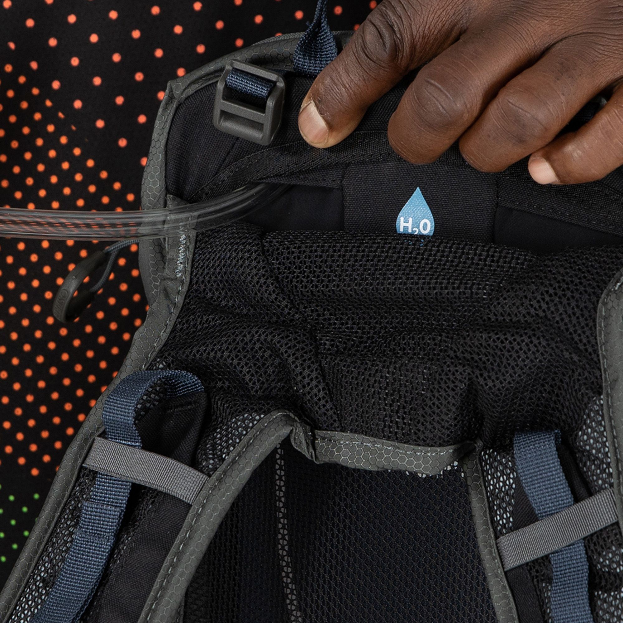 SYNCRO 12 Bikerucksack / coal grey / 11l