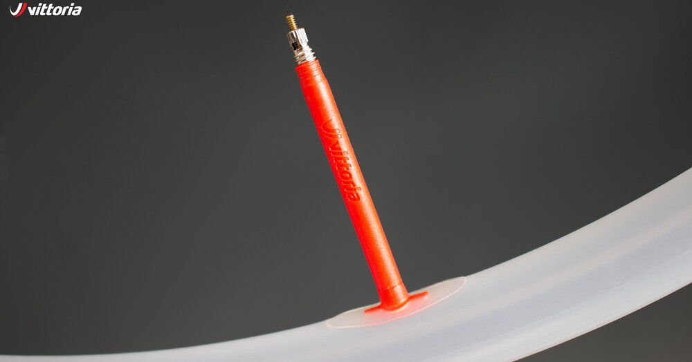 ULTRA LIGHT SPEED TPU Schlauch / 28", SV, 60mm, 622/700x25-30C